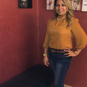 Meet your Posher, Laura